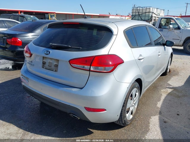 KNAFK5A82G5571778 KIA FORTE LX