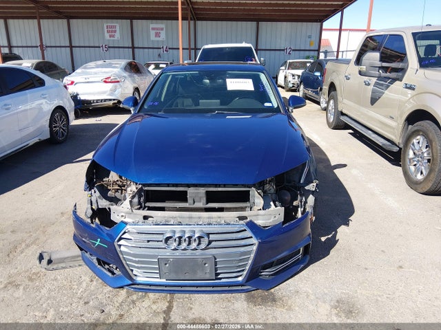 2017 Audi A4 2.0t Premium მანქანა იყიდება აუქციონზე, vin: WAUENAF40HN038590, აუქციონის ნომერი: 44486603