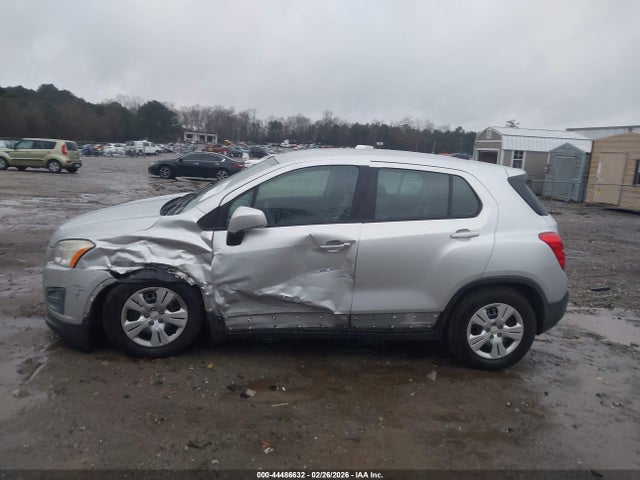 KL7CJKSB3GB754817 Chevrolet Trax 1ls
