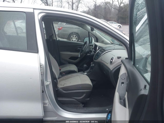 KL7CJKSB3GB754817 Chevrolet Trax 1ls