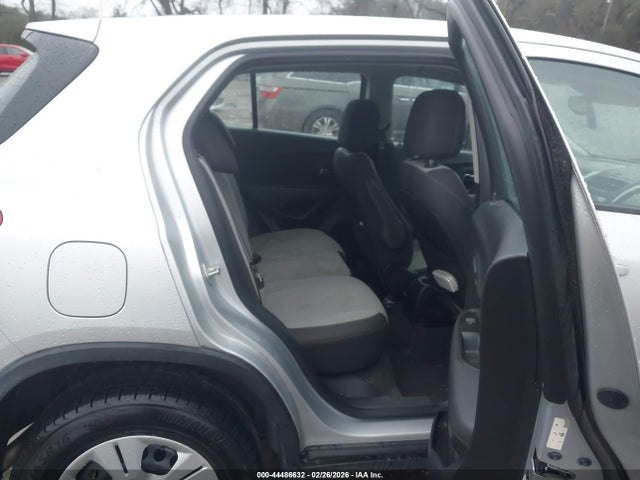 KL7CJKSB3GB754817 Chevrolet Trax 1ls