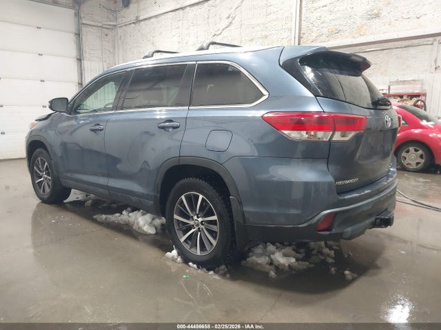 Toyota Highlander Xle 2017 5TDJZRFH6HS413674 Image 3