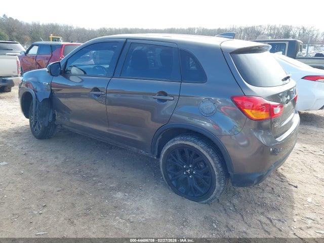 2017 MITSUBISHI OUTLANDER SPORT JA4AR3AU4HZ051970 Photo 2