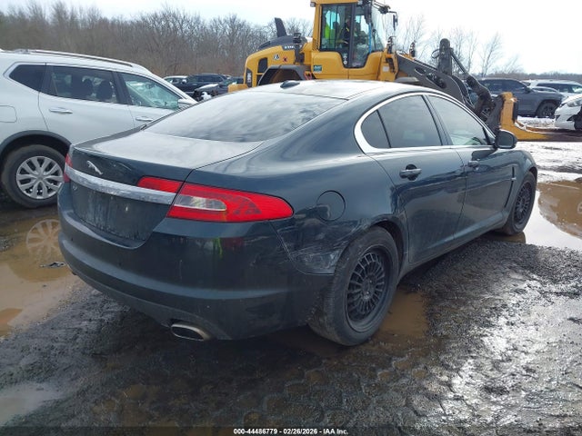2010 JAGUAR XF SAJWA0GB1ALR58029 Photo 3