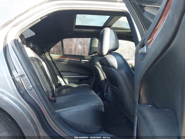 2013 Chrysler 300 Motown მანქანა იყიდება აუქციონზე, vin: 2C3CCAAG8DH647421, აუქციონის ნომერი: 44486804