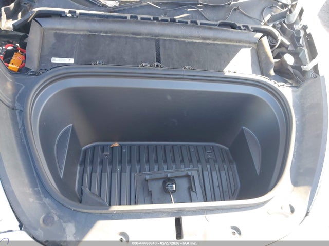 7SAYGDEE5NF443055 Tesla Model Y Long Range Dual Motor All-wheel Drive