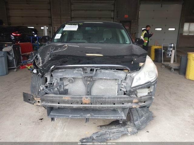 44486860 :رقم المزاد ، 4S3BMBC69D3019417 vin ، 2013 Subaru Legacy 2.5i Premium مزاد بيع