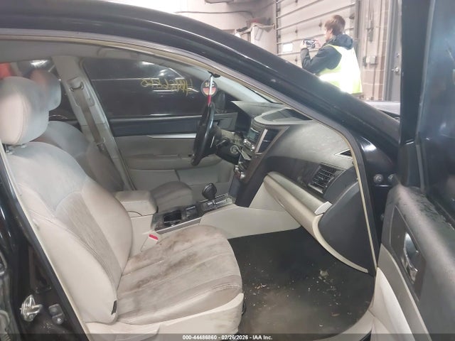 44486860 :رقم المزاد ، 4S3BMBC69D3019417 vin ، 2013 Subaru Legacy 2.5i Premium مزاد بيع