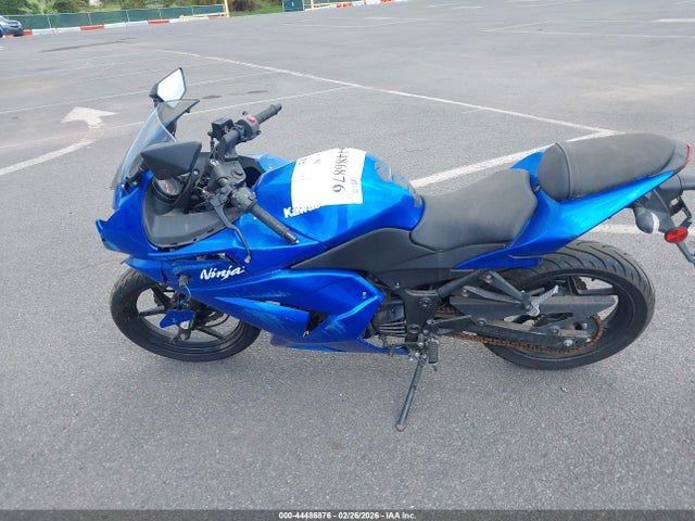 2008 Kawasaki Ex250 J მანქანა იყიდება აუქციონზე, vin: JKAEXMJ158DA14574, აუქციონის ნომერი: 44486876