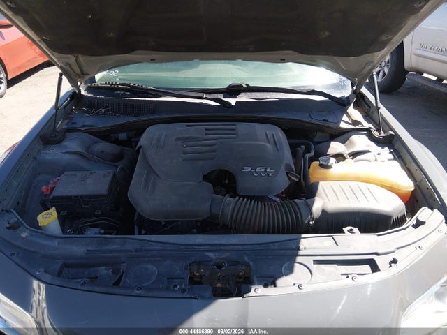 Aukcja sprzedaży 2019 Chrysler 300 Touring, vin: 2C3CCAAG0KH648396, numer aukcji: 44486890
