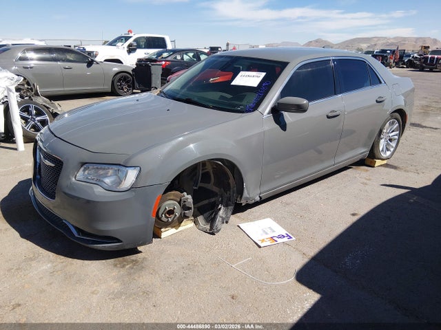 Aukcja sprzedaży 2019 Chrysler 300 Touring, vin: 2C3CCAAG0KH648396, numer aukcji: 44486890