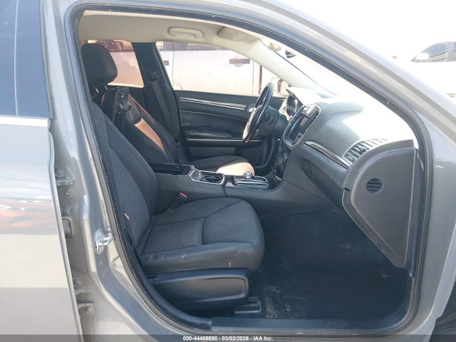 Aukcja sprzedaży 2019 Chrysler 300 Touring, vin: 2C3CCAAG0KH648396, numer aukcji: 44486890