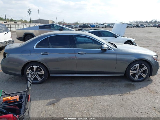 Продажа на аукционе авто 2018 Mercedes-benz E 300 4matic, vin: WDDZF4KB0JA312249, номер лота: 44486895