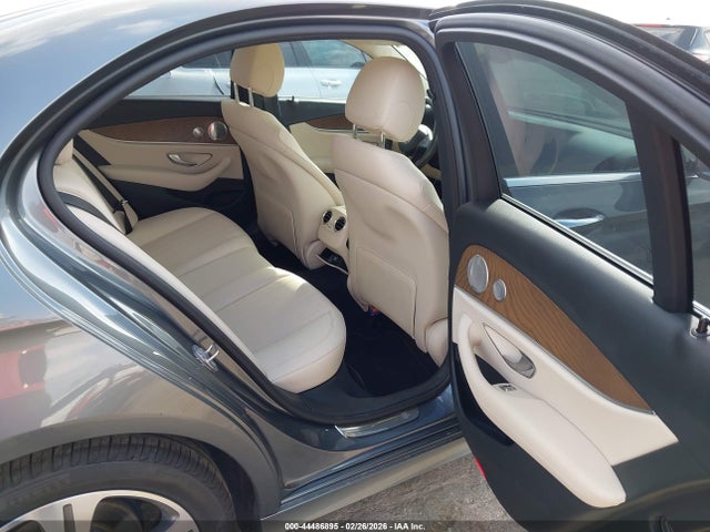 Продажа на аукционе авто 2018 Mercedes-benz E 300 4matic, vin: WDDZF4KB0JA312249, номер лота: 44486895