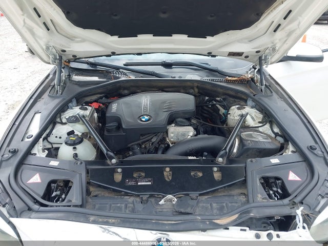 2015 Bmw 528i მანქანა იყიდება აუქციონზე, vin: WBA5A5C5XFD517442, აუქციონის ნომერი: 44486905