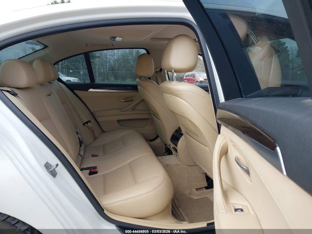 2015 Bmw 528i მანქანა იყიდება აუქციონზე, vin: WBA5A5C5XFD517442, აუქციონის ნომერი: 44486905