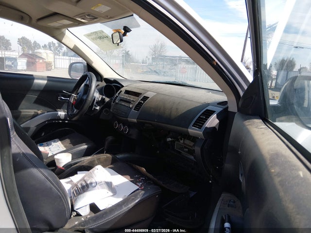 2013 MITSUBISHI OUTLANDER JA4AS3AW0DU008028 Photo 4