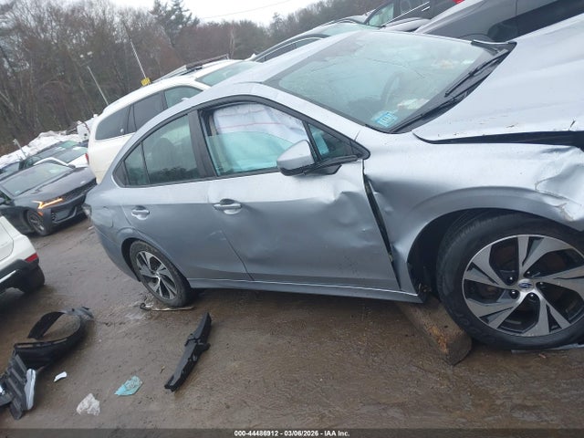 2023 Subaru Legacy Premium მანქანა იყიდება აუქციონზე, vin: 4S3BWAD68P3004236, აუქციონის ნომერი: 44486912
