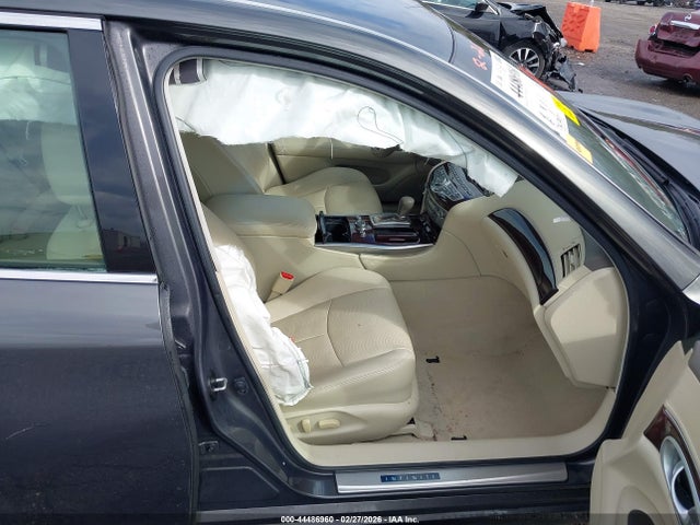 44486960 :رقم المزاد ، JN1BY1AR6FM562316 vin ، 2015 Infiniti Q70 3.7x مزاد بيع