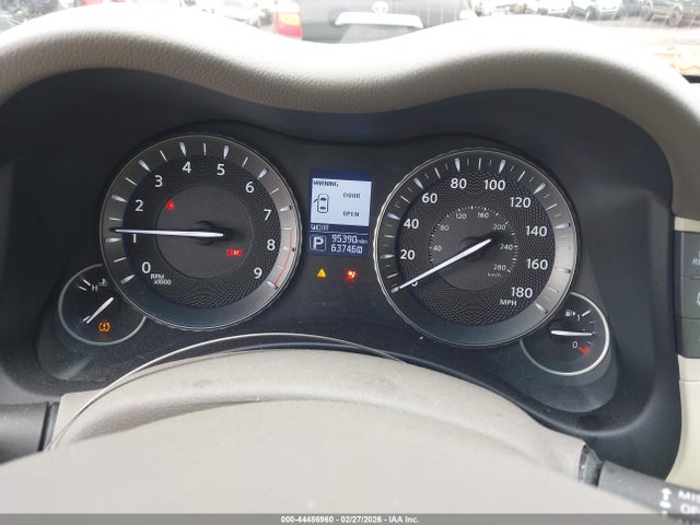 44486960 :رقم المزاد ، JN1BY1AR6FM562316 vin ، 2015 Infiniti Q70 3.7x مزاد بيع