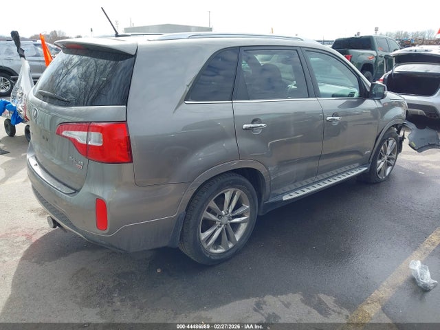 KIA Sorento Limited V6 2014 5XYKWDA79EG543746 Image 4