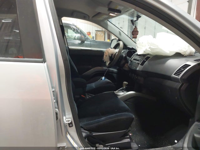 2011 MITSUBISHI OUTLANDER JA4AS2AW3BU024652 Photo 4