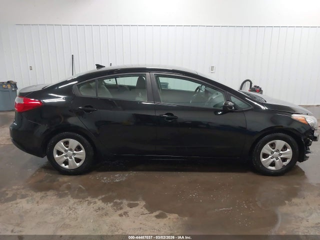 Auction sale of the 2016 Kia Forte Lx, vin: KNAFK4A61G5518031, lot number: 44487037