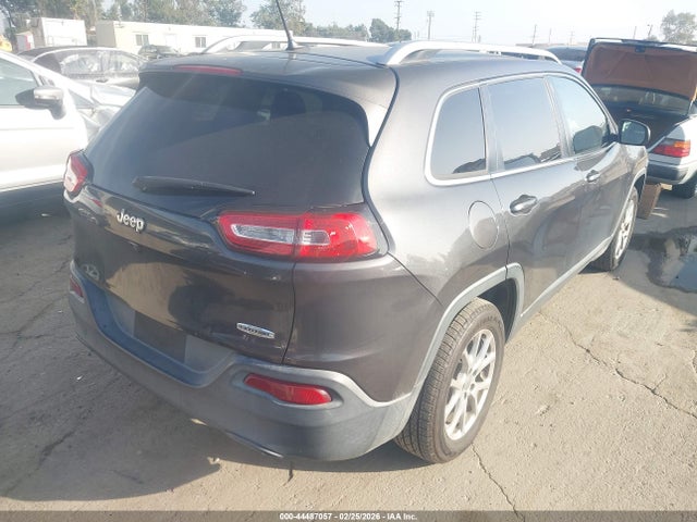 1C4PJLCB4FW790757 Jeep Cherokee Latitude