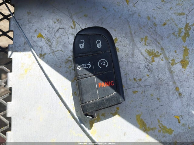 Продажа на аукционе авто 2015 Chrysler 300c, vin: 2C3CCAEG8FH921942, номер лота: 44487085