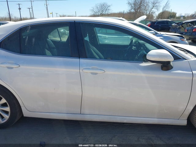 4T1B11HK7JU073146 Toyota CAMRY LE
