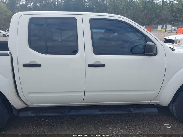 1N6AD0ER9FN740106 Nissan Frontier Desert Runner/s/sl/sv