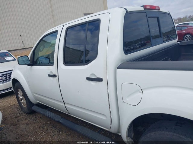 1N6AD0ER9FN740106 Nissan Frontier Desert Runner/s/sl/sv