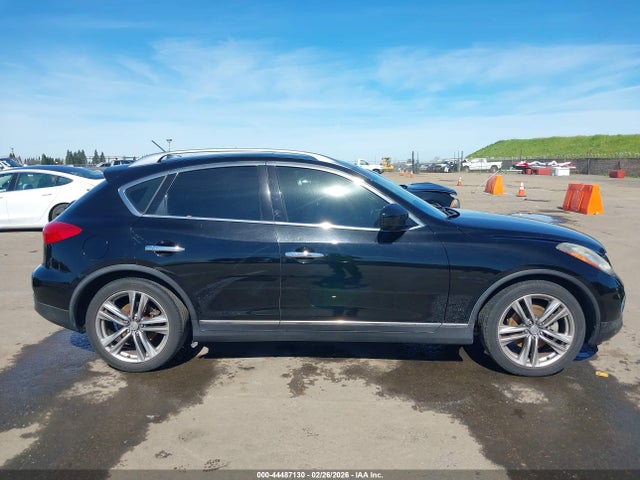 44487130 :رقم المزاد ، JN1AJ0HP2BM802454 vin ، 2011 Infiniti Ex35 Journey مزاد بيع