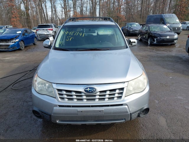 44487141 :رقم المزاد ، JF2SHADC1DH440667 vin ، 2013 Subaru Forester 2.5x Premium مزاد بيع