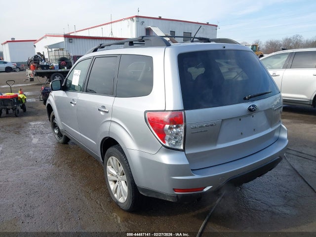 44487141 :رقم المزاد ، JF2SHADC1DH440667 vin ، 2013 Subaru Forester 2.5x Premium مزاد بيع