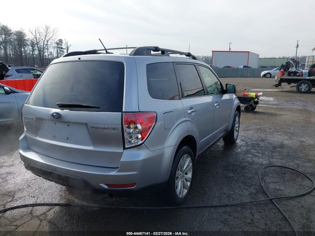 44487141 :رقم المزاد ، JF2SHADC1DH440667 vin ، 2013 Subaru Forester 2.5x Premium مزاد بيع