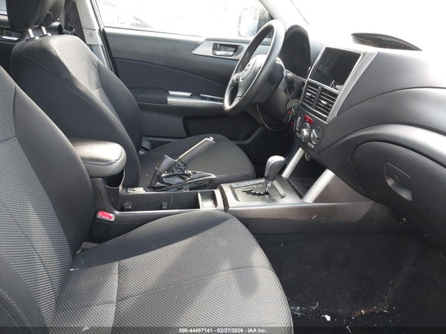 44487141 :رقم المزاد ، JF2SHADC1DH440667 vin ، 2013 Subaru Forester 2.5x Premium مزاد بيع
