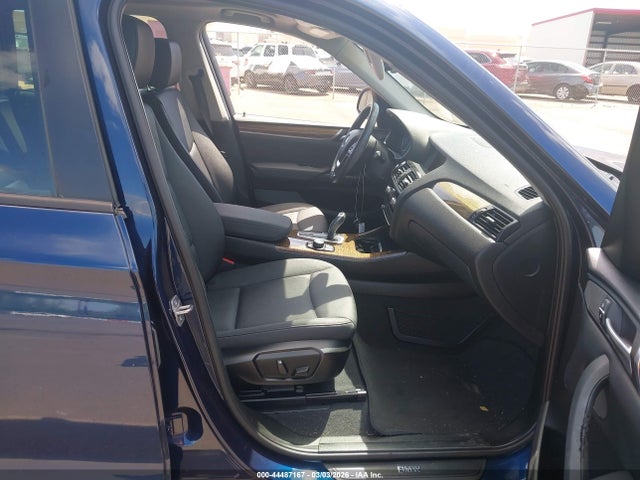 44487167 :رقم المزاد ، 5UXWZ7C54F0M83242 vin ، 2015 Bmw X3 Sdrive28i مزاد بيع