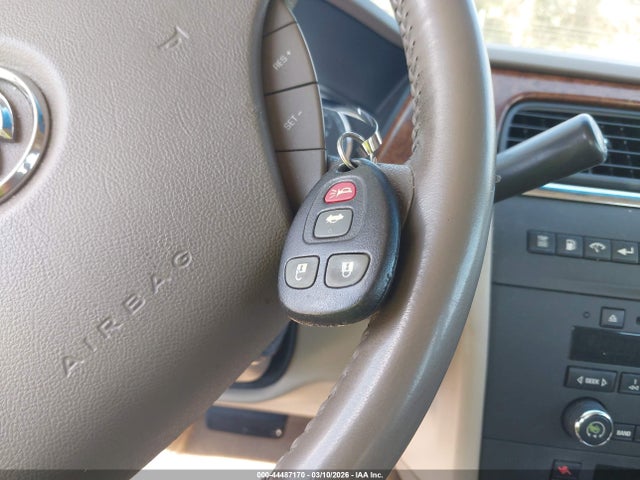 44487170 :رقم المزاد ، 2G4WD532151306592 vin ، 2005 Buick Lacrosse Cxl مزاد بيع