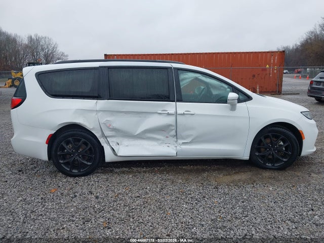 Aukcja sprzedaży 2022 Chrysler Pacifica Touring L, vin: 2C4RC1BG8NR208221, numer aukcji: 44487178