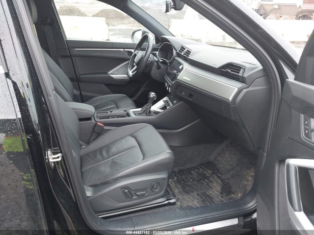 2024 Audi Q3 Premium 45 Tfsi S Line Quattro Tiptronic მანქანა იყიდება აუქციონზე, vin: WA1DECF39R1026099, აუქციონის ნომერი: 44487182