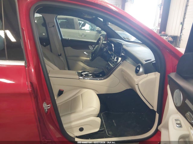 2018 Mercedes-benz Glc 300 4matic მანქანა იყიდება აუქციონზე, vin: WDC0G4KB0JV092033, აუქციონის ნომერი: 44487191