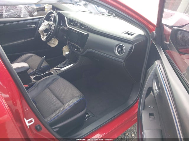 5YFBURHE1KP945212 Toyota COROLLA SE