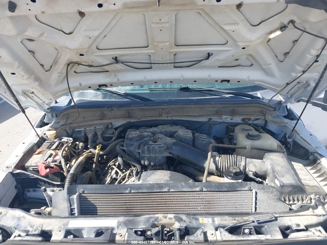 Ford F-350 Chassis Xl 2016 1FDRF3G61GEC86659 Image 10