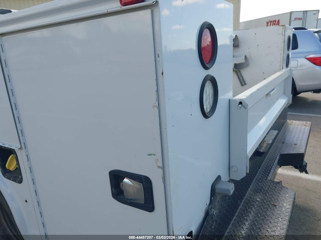 Ford F-350 Chassis Xl 2016 1FDRF3G61GEC86659 Image 14