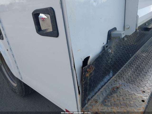 Ford F-350 Chassis Xl 2016 1FDRF3G61GEC86659 Image 15