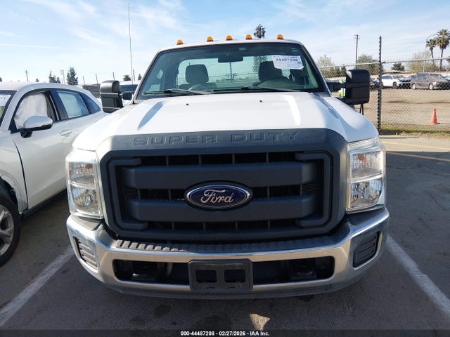 Ford F-350 Chassis Xl 2016 1FDRF3G68GEC86657 Image 12