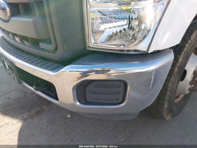 Ford F-350 Chassis Xl 2016 1FDRF3G68GEC86657 Image 6
