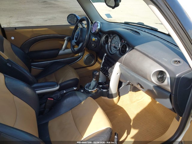 2006 MINI COOPER S WMWRE33566TJ39961 Photo 4