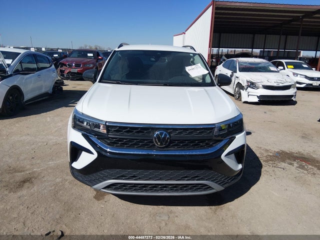 Продаж на аукціоні авто 2024 Volkswagen Taos 1.5t S, vin: 3VV5X7B29RM105494, номер лоту: 44487272